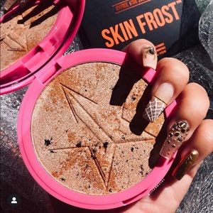 JSC Halloween Mystery Frost Highlighter